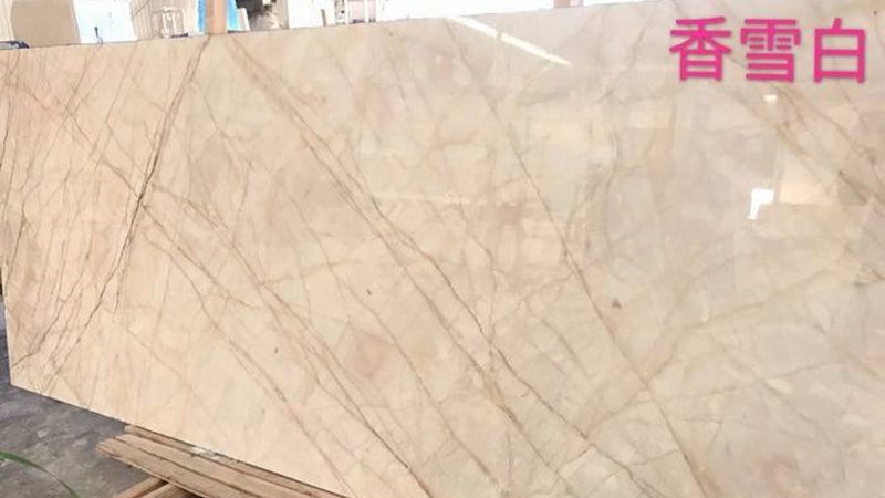 大理石瓷砖与天然大理石：防污性能的较量